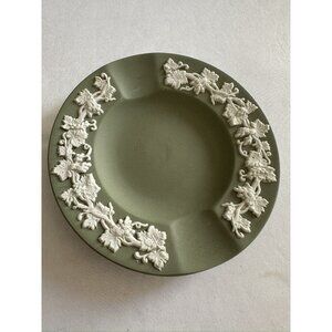 Wedgwood Green White Jasperware Ashtray Mini Small Dish Vintage England